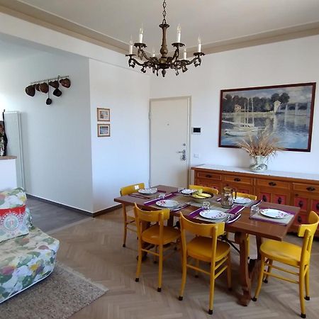 Palazzo Cavalletti - Appartamenti Nel Cuore Di Senigallia Eksteriør bilde
